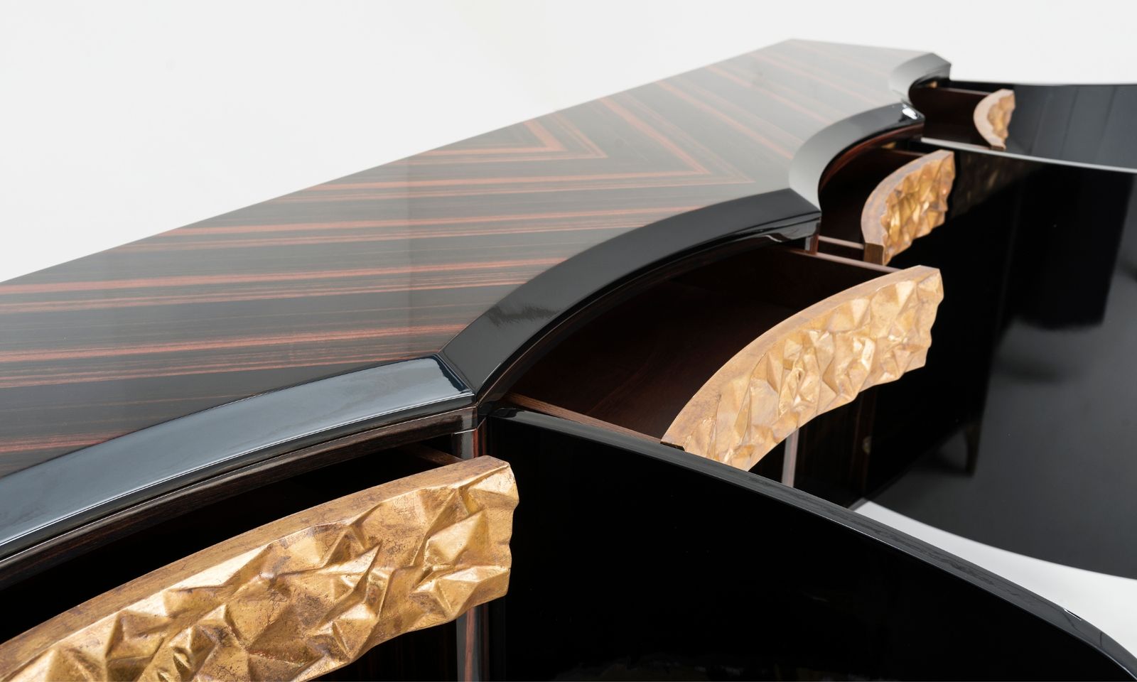 Ermes sideboard by Mantellassi 1926