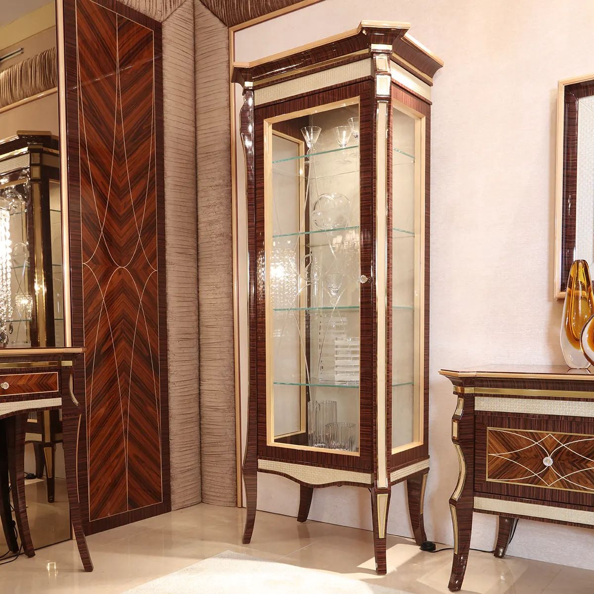Monte Carlo LUX display cabinet 1 door • MARZORATI by Marzorati