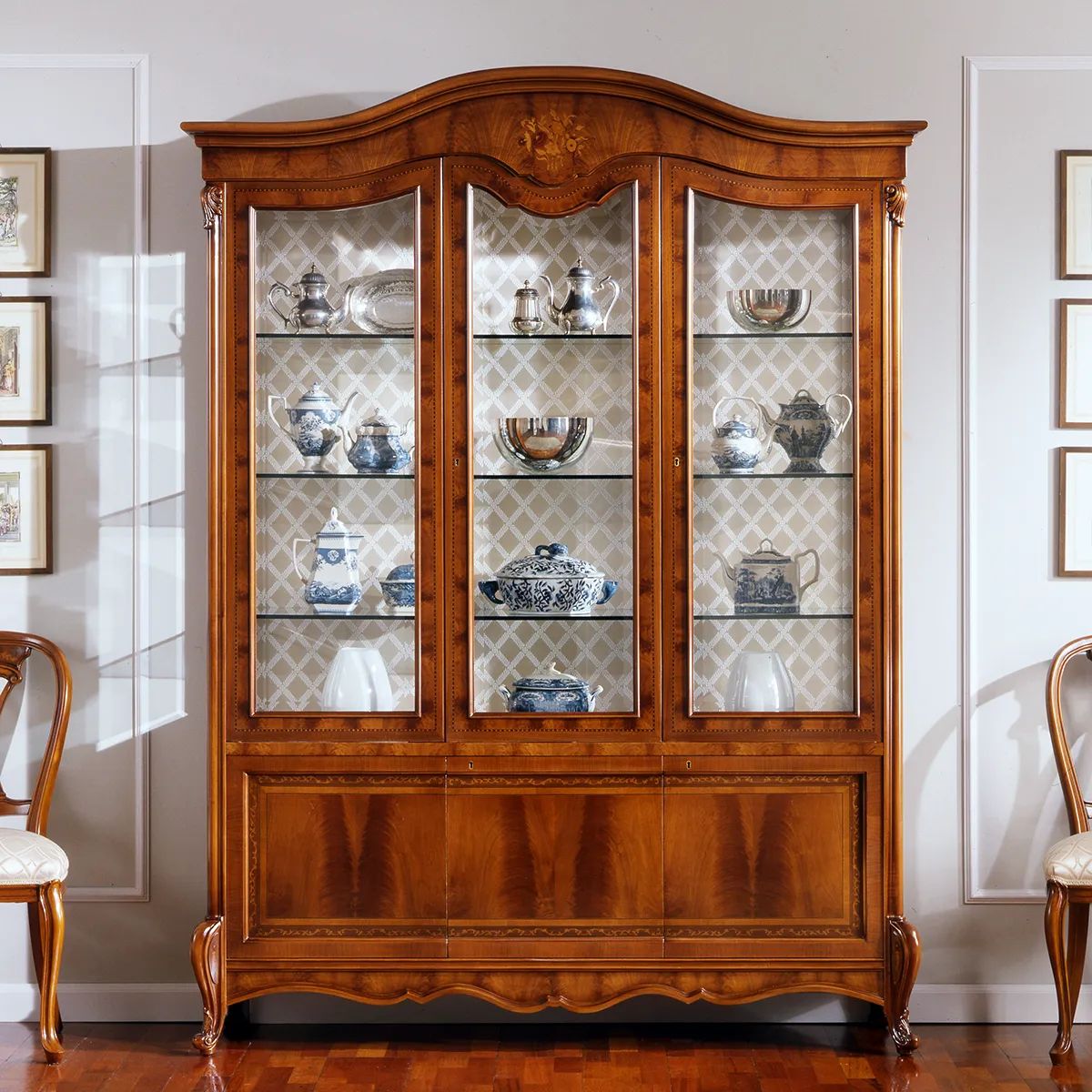 Olimpia display cabinet 3 doors • MARZORATI by Marzorati