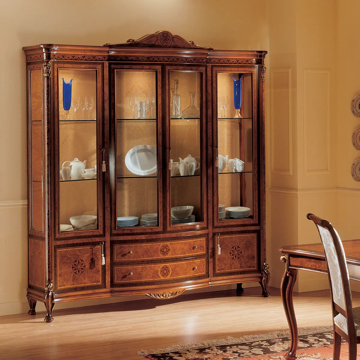 Royal display cabinet 4 doors • MARZORATI by Marzorati
