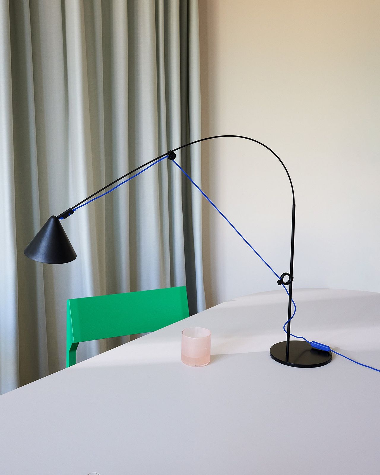 AYNO table lamp – ZEIT EDITION ultramarin – Midgard Licht by Midgard Licht