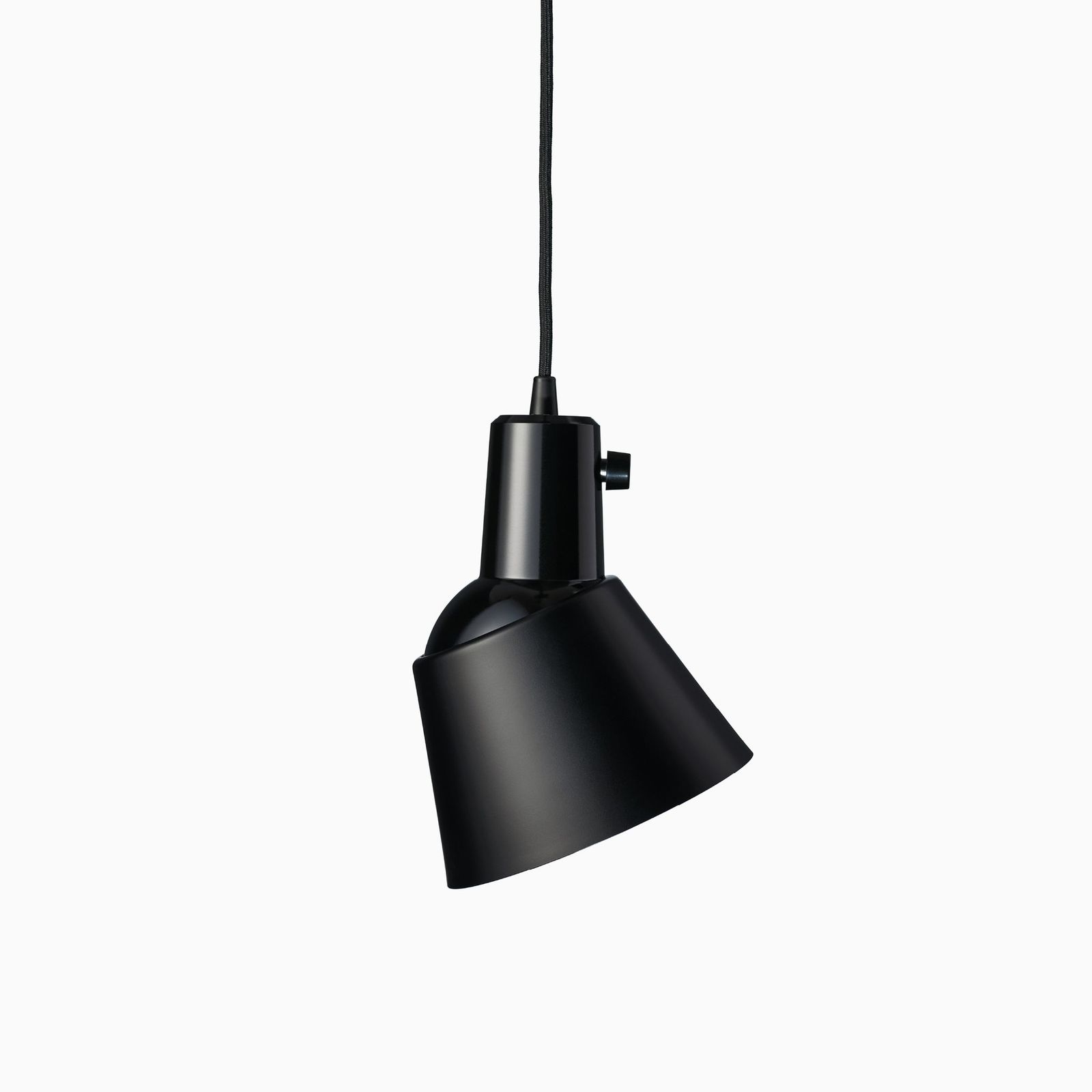 K831 | powder coated | black by Midgard Licht