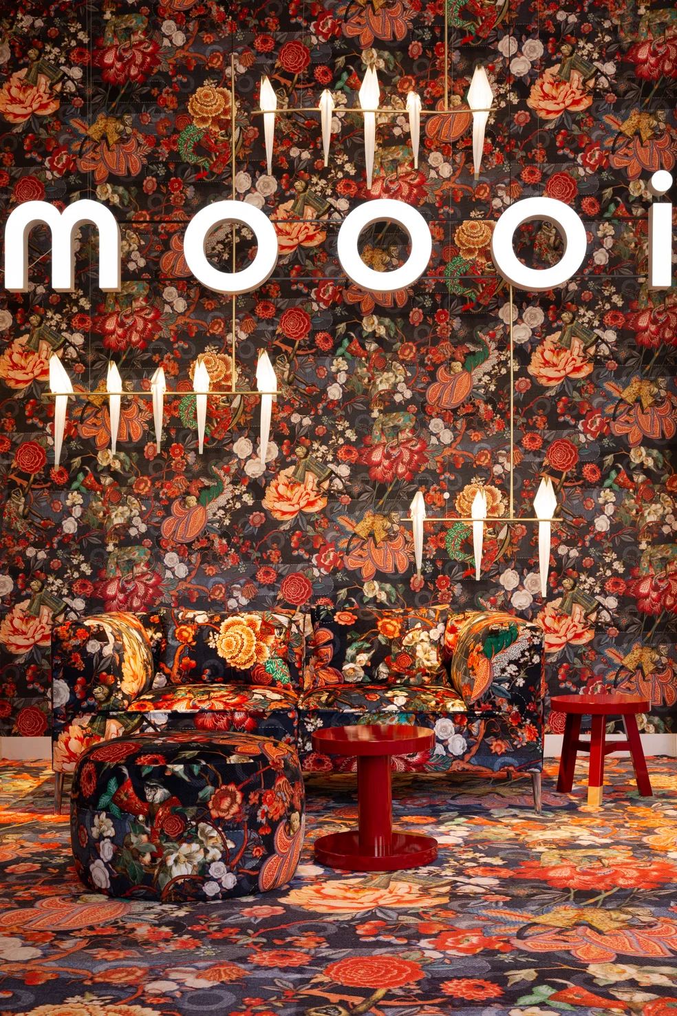 Rendezvous Tokyo Blue Carpet  by Moooi