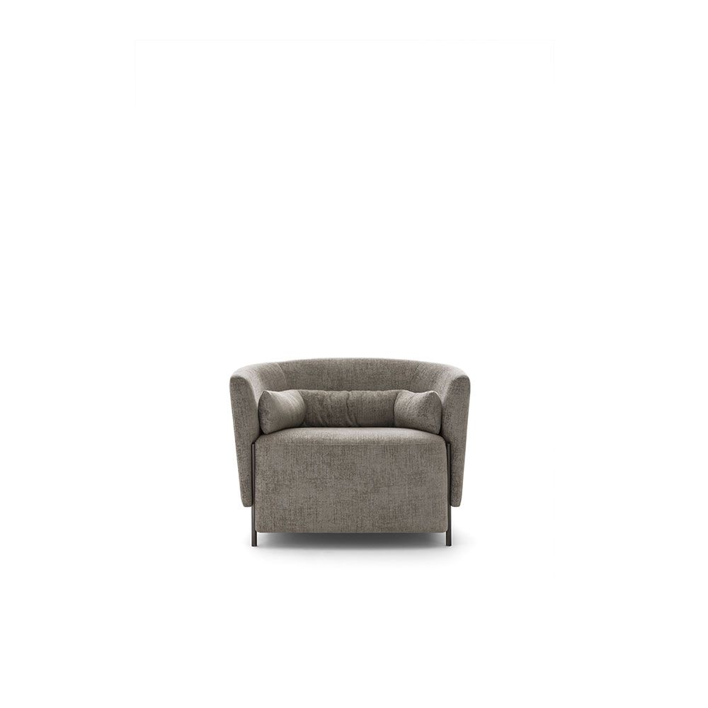 GN8060 - Armchair upholstered in fabric or in leather by OAK