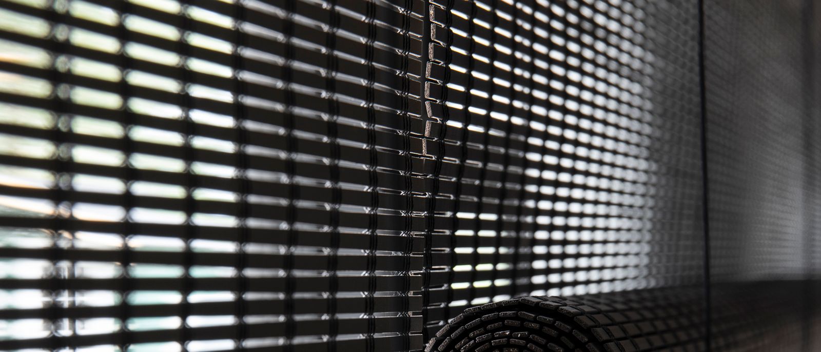 Woodweave roll-up and folding blinds by Zonnelux by Piet Boon