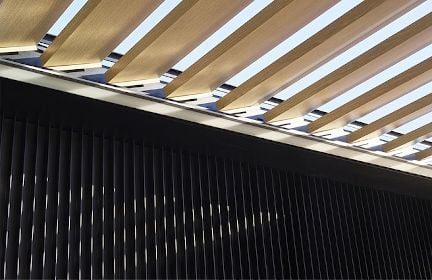 Design zijwand aluminium | Linarte verticaal design by RENSON