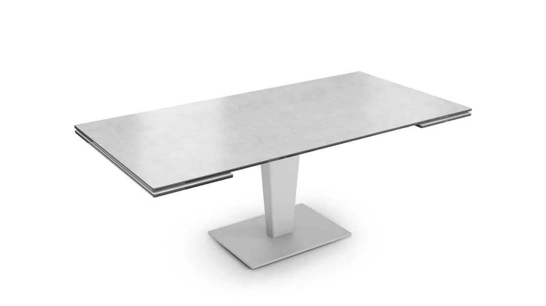 nephtis | table de repas by Roche Bobois