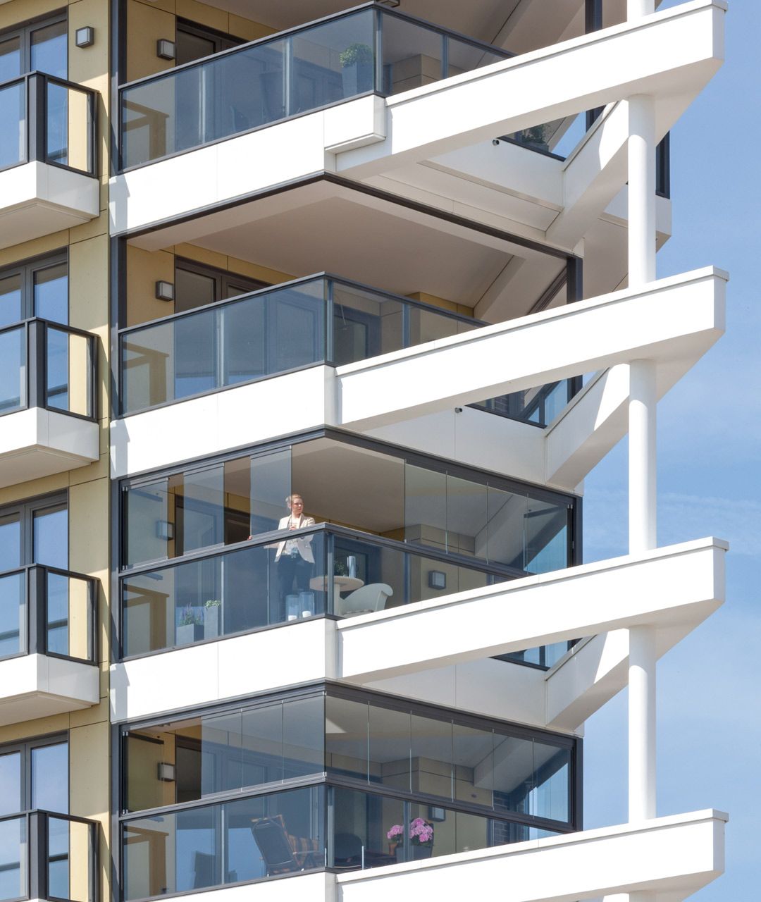 PROTECTION FROM WIND AND WEATHER by Solarlux
