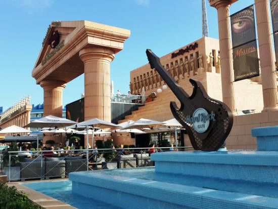 Paraflex umbrella at Hard Rock Café Tenerife by Umbrosa