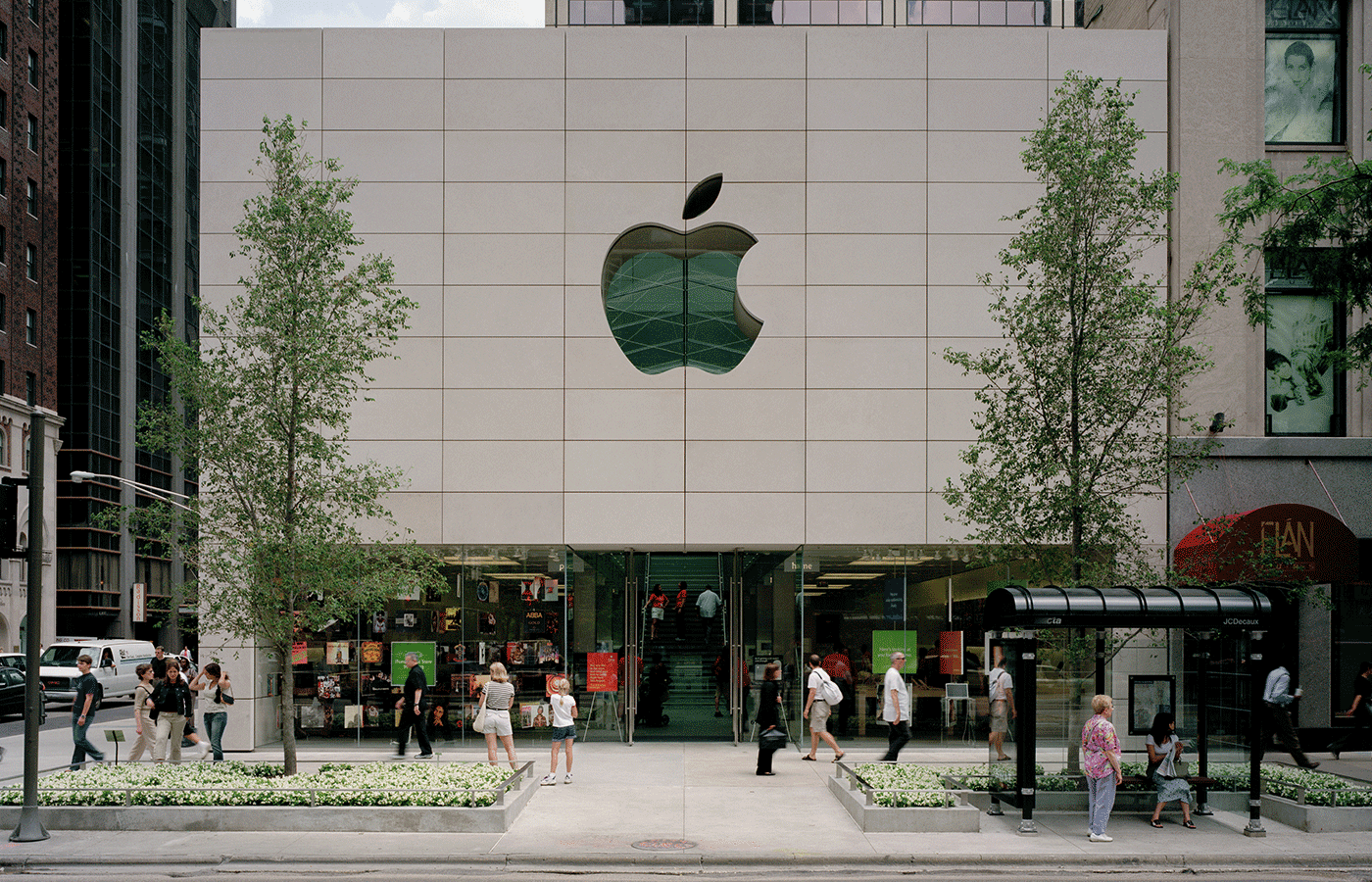 Apple Store Chicago and New York by Walker Zanger