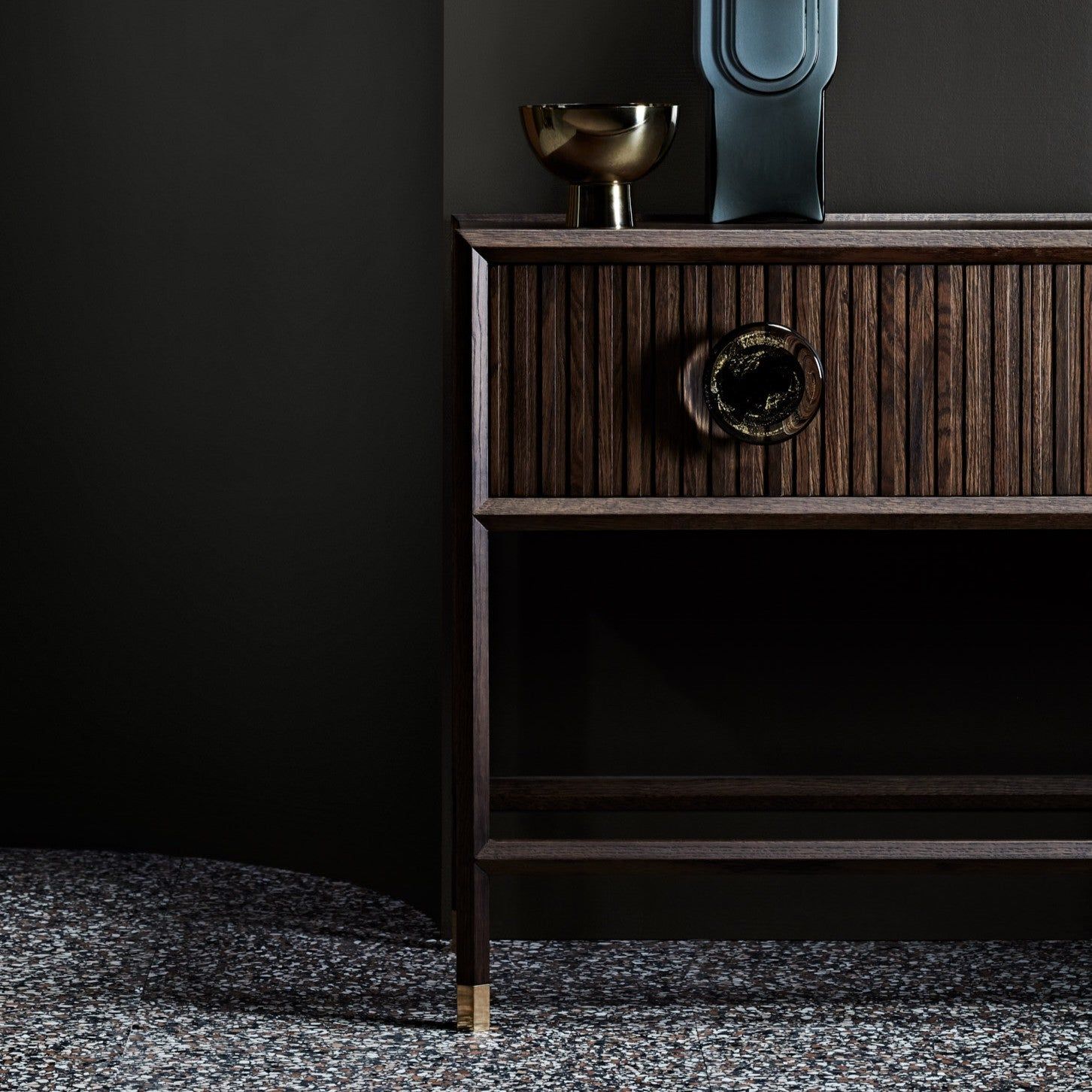 Halo Console with Glass handles by Zuster