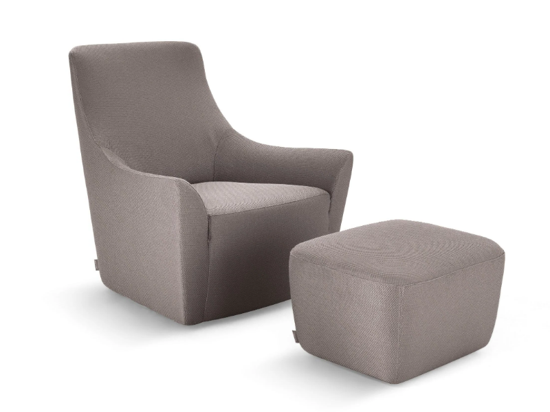 MONTERREY - Armchair with armrests by Arketipo