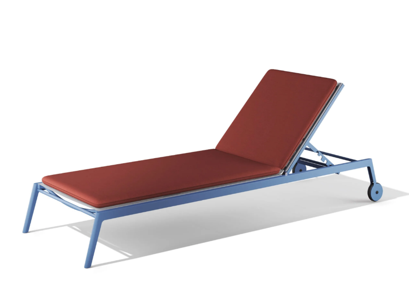 GAO - Powder coated aluminium sun lounger with castors by BABEL D