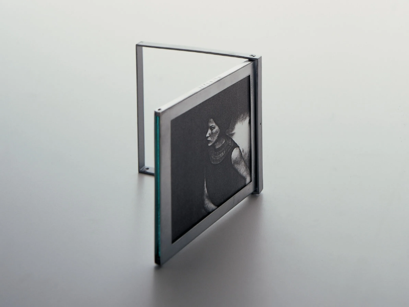PORTARITRATTI - Steel frame by Danese Milano