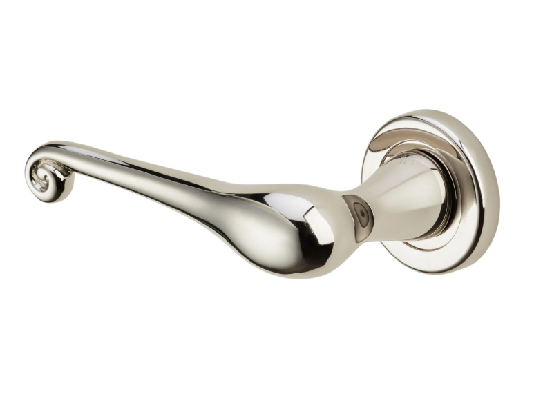 CLARA - Brass door handle on back plate by Dnd