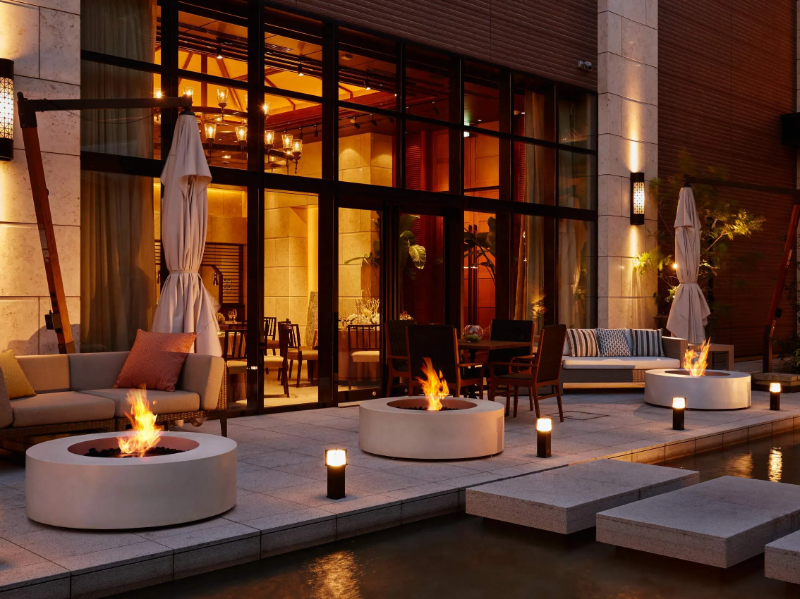 ARK 40 - Central indoor/outdoor bioethanol or gas fireplace by EcoSmart Fire