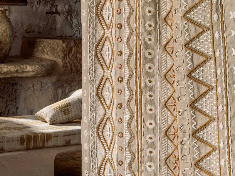 BALÉARES - MENORCA - Embroidered linen fabric by Élitis