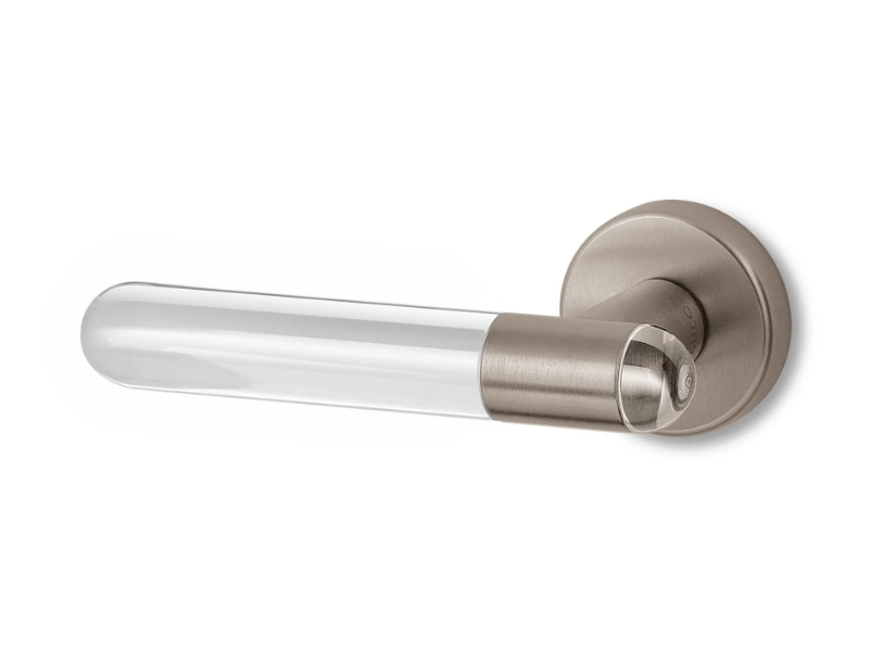 DROP - Brass door handle by Ento