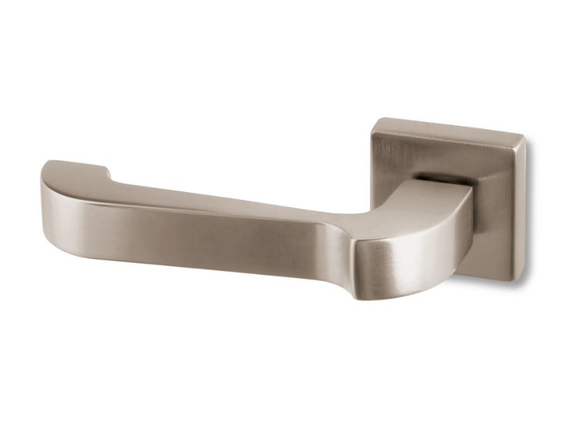 LINK - Brass door handle by Ento