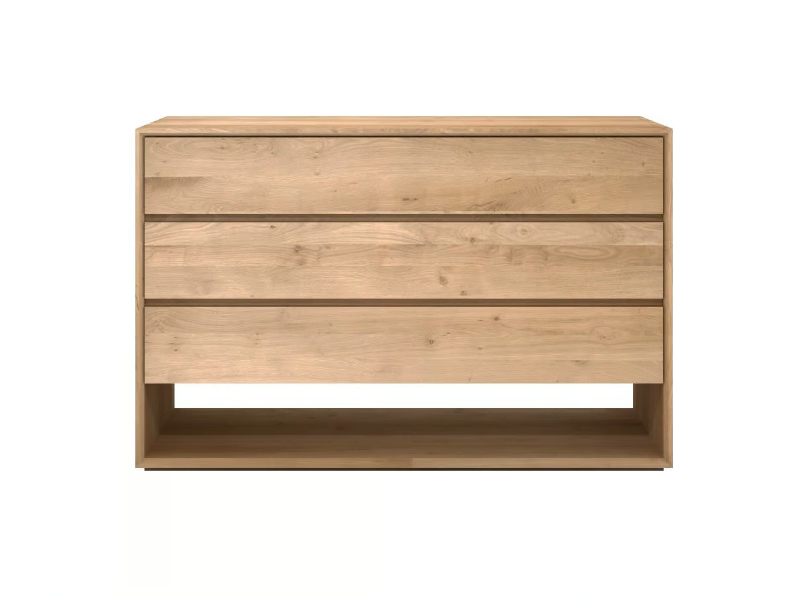OAK NORDIC - Solid wood chest of drawers by Ethnicraft