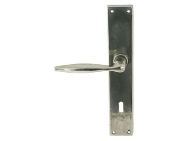 GAUDIUM MG2061 - Bronze door handle on back plate by Fama International