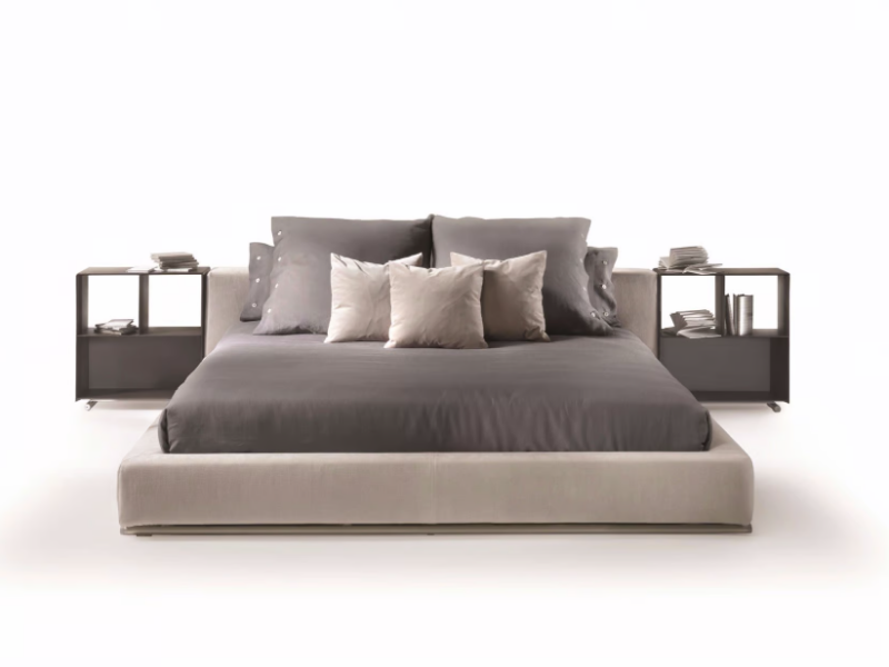 GROUNDPIECE - Fabric double bed with removable cover by Flexform