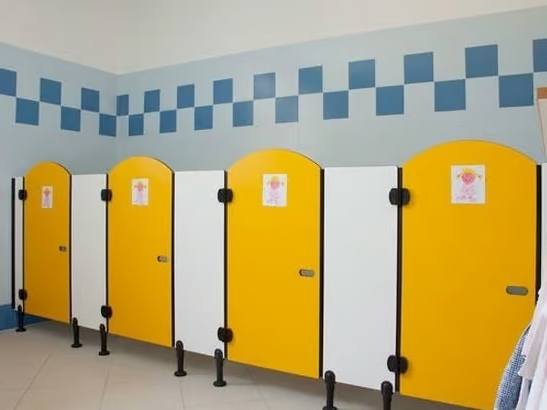 GK 1-T KINDER BOX - Changing rooms for schools by GES Group