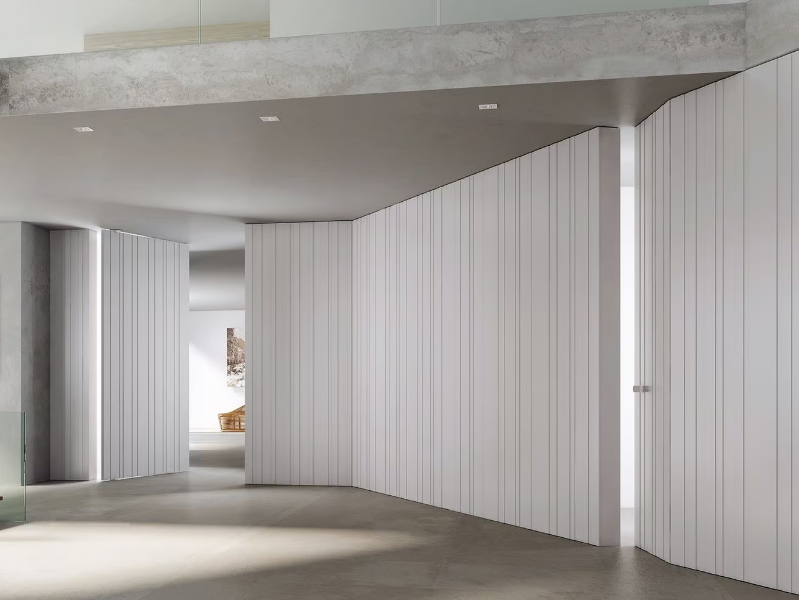 INFINITY STRIP - Wooden boiserie / door by Ghizzi & Benatti