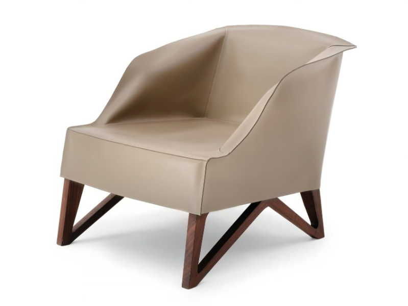 MOBIUS - Leather armchair by Giorgetti
