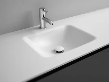 D4 - Corian® washbasin with integrated countertop by INBANI