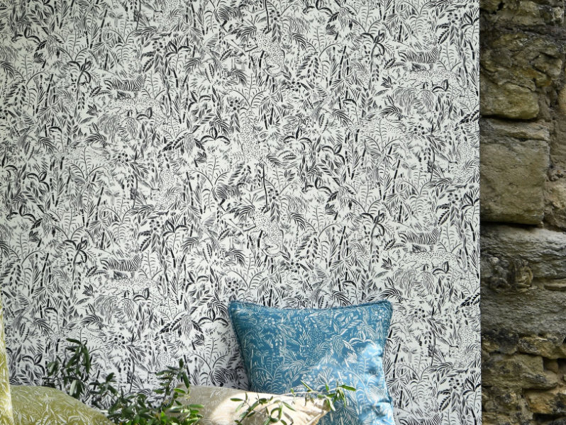 JEAN PAUL GAULTIER - KENYA - Washable nonwoven wallpaper with floral pattern by LELIEVRE