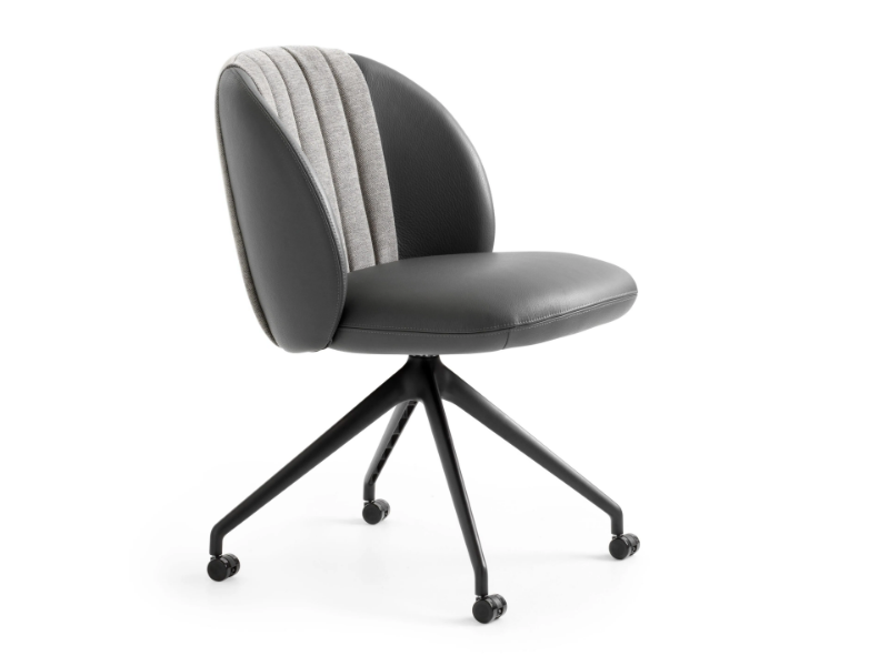 LXR23 - Trestle-based swivel leather chair with castors by LEOLUX LX