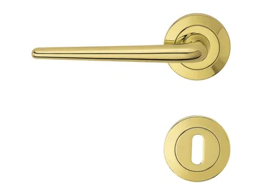 BRIXIA - Brass door handle on rose with lock by LINEA CALI'