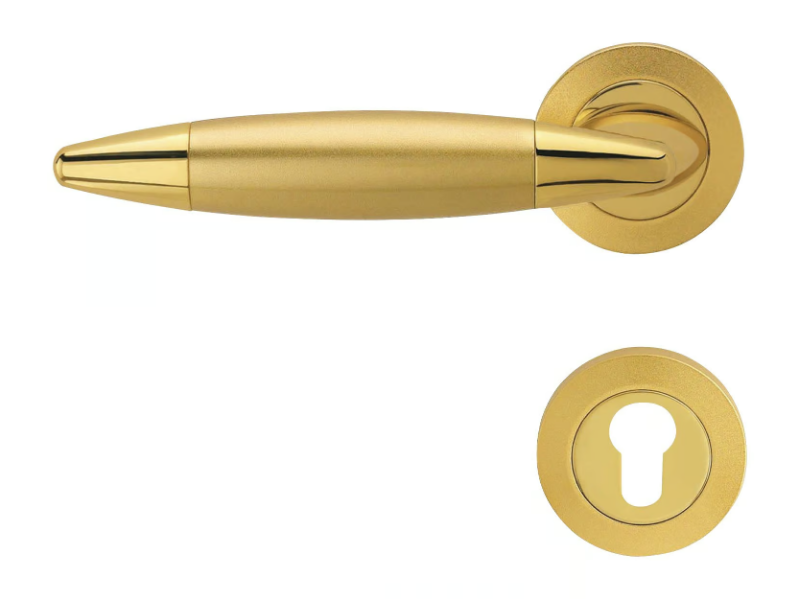 HAVANA - Classic style brass door handle on rose with lock by LINEA CALI'