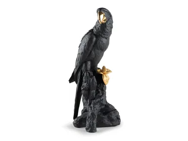 MACAW BIRD SCULPTURE BLACK-GOLD - Porcelain decorative object by Lladró
