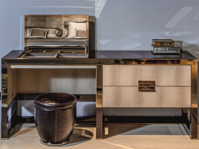 ORWELL MAKE UP - Wooden dressing table by Longhi