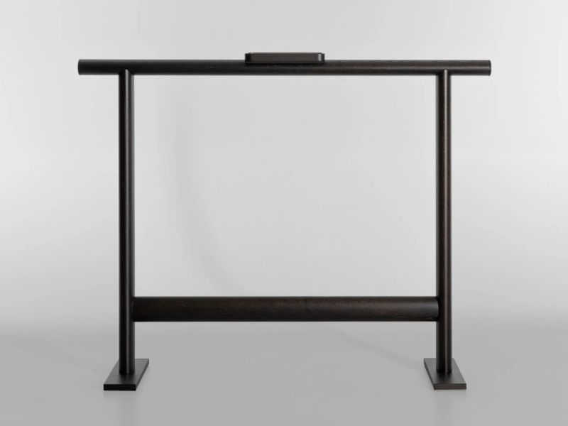 FARIA - Standing oak towel rack by Lorenzo Tondelli