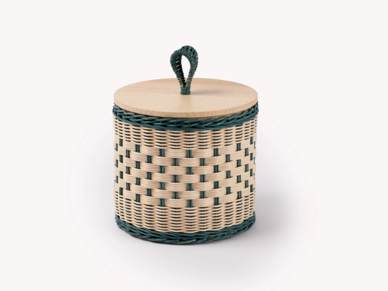 PERLA BICOLORE - Cylindrical wicker container with wooden lid by Mila Maurizi