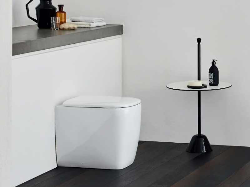 SEMPLICE - Floor mounted ceramic toilet by Nic