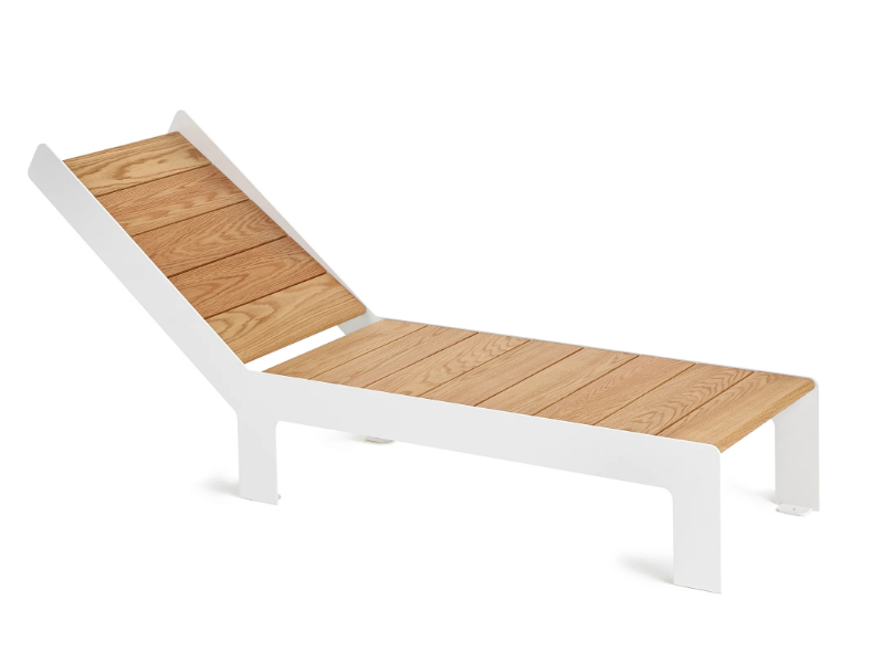 LOWBED - Steel and wood sun lounger by Nola Industrier