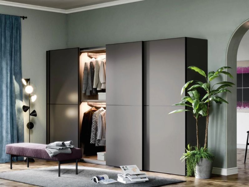 DOVER - Wardrobe with sliding doors by Novamobili