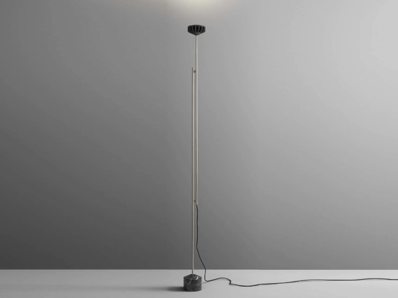 NAKED - LED height-adjustable floor lamp by Olev