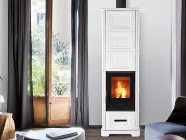 E928 C-H - Central stove for air heating Class A+ by Piazzetta