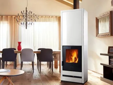 E928-H - Wood-burning wall-mounted stove for air heating Class A+ by Piazzetta