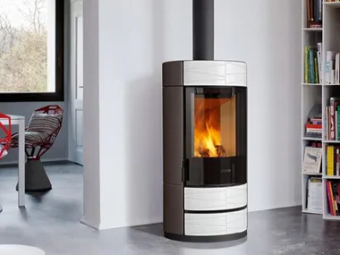 ROUND - Wood-burning wall-mounted stove for air heating Class A+ by Piazzetta