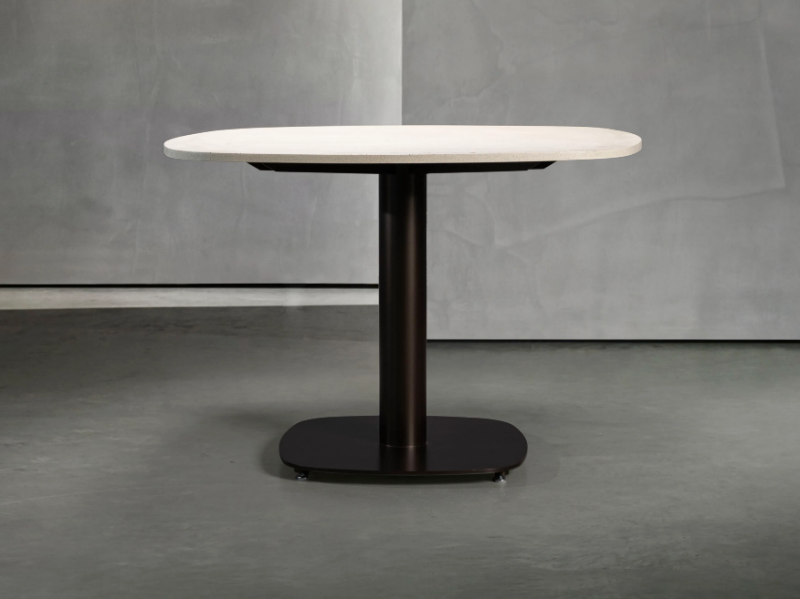 KEKKE OUTDOOR - Cement garden table by Piet Boon