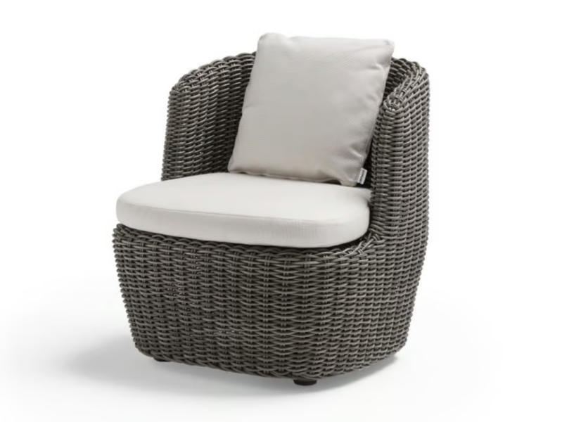 HERITAGE - Garden Shintotex® easy chair with armrests by POINT