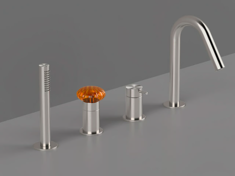 DOR16 - Deck mounted 4 hole bathtub tap with diverter by Radomonte