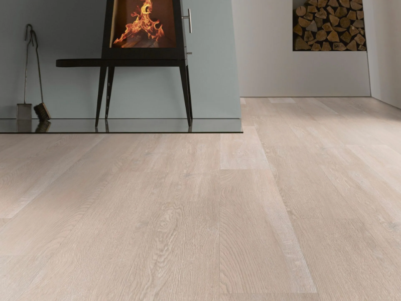 C01 OAK TOLOSA - LVT flooring with wood effect by Ter Hürne
