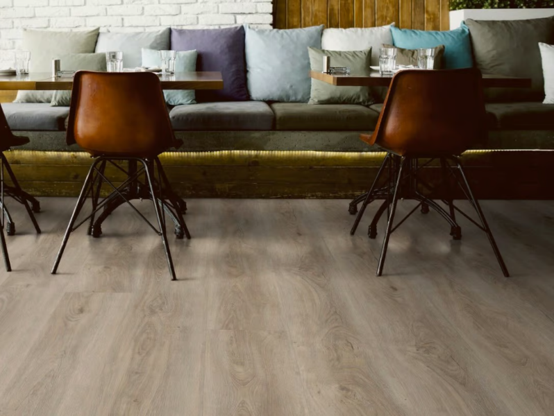 D07 OAK MINSK - LVT flooring with wood effect by Ter Hürne